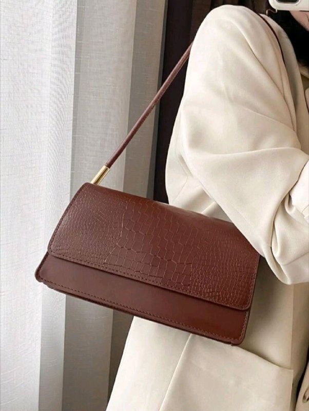 Fashionable Crocodile Embossed Flap Shoulder Bag